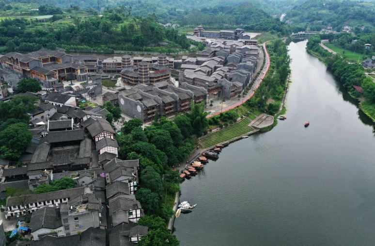 黑龙江古墓出土“胖脸王妃”,金丝布包脸,尸检结果令人不寒而栗